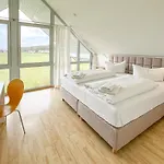 Gruppenhaus Wiesengeflüster S4 - In Randlage Mit Sauna Und Kamin * Röbel