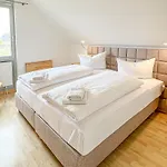 Ferienhaus Gruppenhaus Wiesengeflüster S4 - In Randlage Mit Sauna Und Kamin