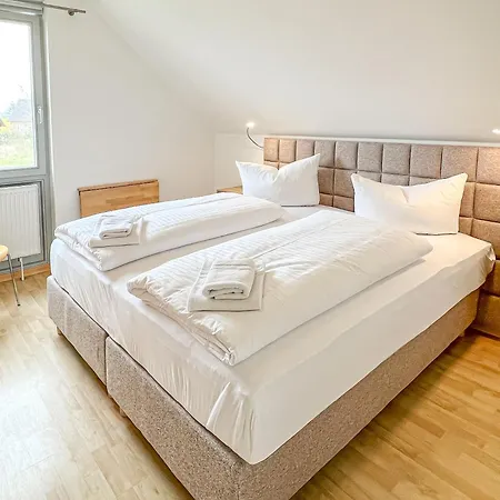 Holiday home Gruppenhaus Wiesengefluester S4 - In Randlage Mit Sauna Und Kamin