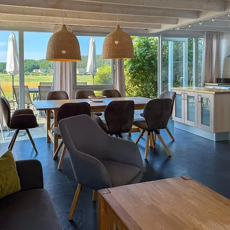 Gruppenhaus Wiesengeflüster S4 - In Randlage Mit Sauna Und Kamin Ferienhaus Röbel