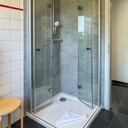 Gruppenhaus Wiesengeflüster S4 - In Randlage Mit Sauna Und Kamin Röbel