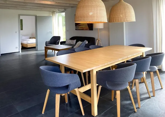 Gruppenhaus Wiesengefluester S4 - In Randlage Mit Sauna Und Kamin بيت للعطل *