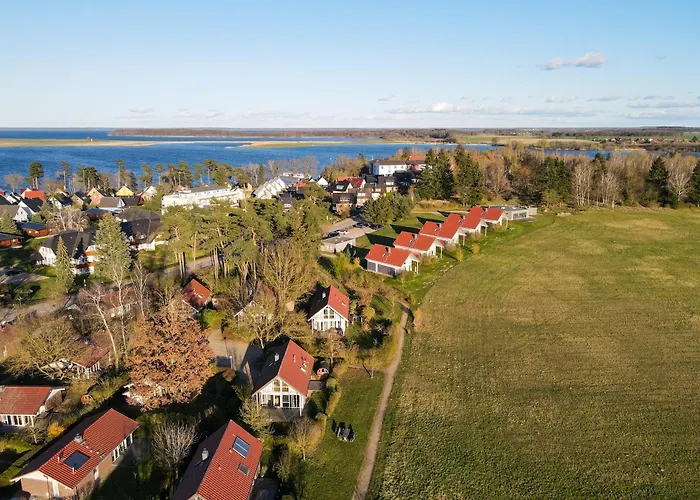Gruppenhaus Wiesengefluester S4 - In Randlage Mit Sauna Und Kamin * Röbel